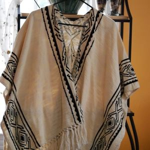 H & M Poncho